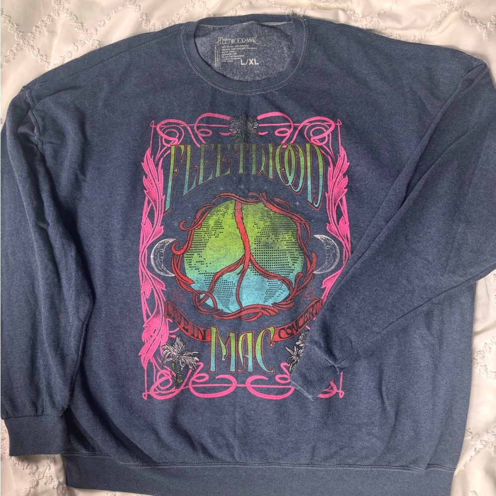 Oversized Fleetwood Mac Graphic Sweatshirt